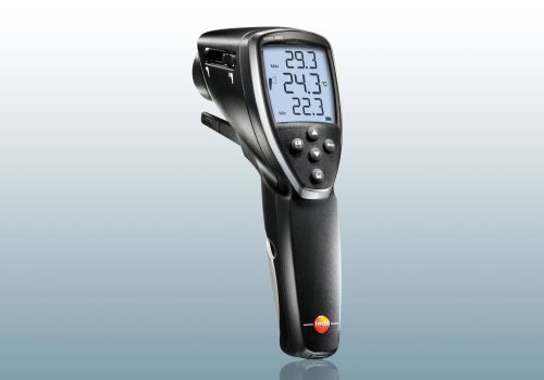Infrared thermometer with humidity measurement
