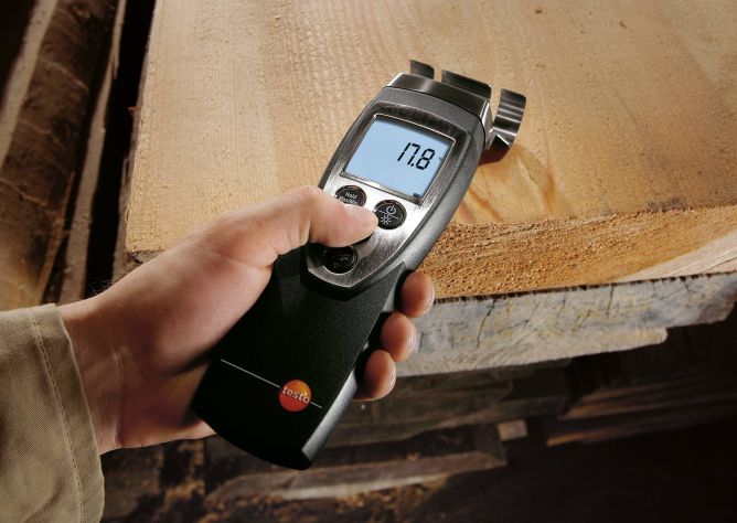 Meters with permanent probes