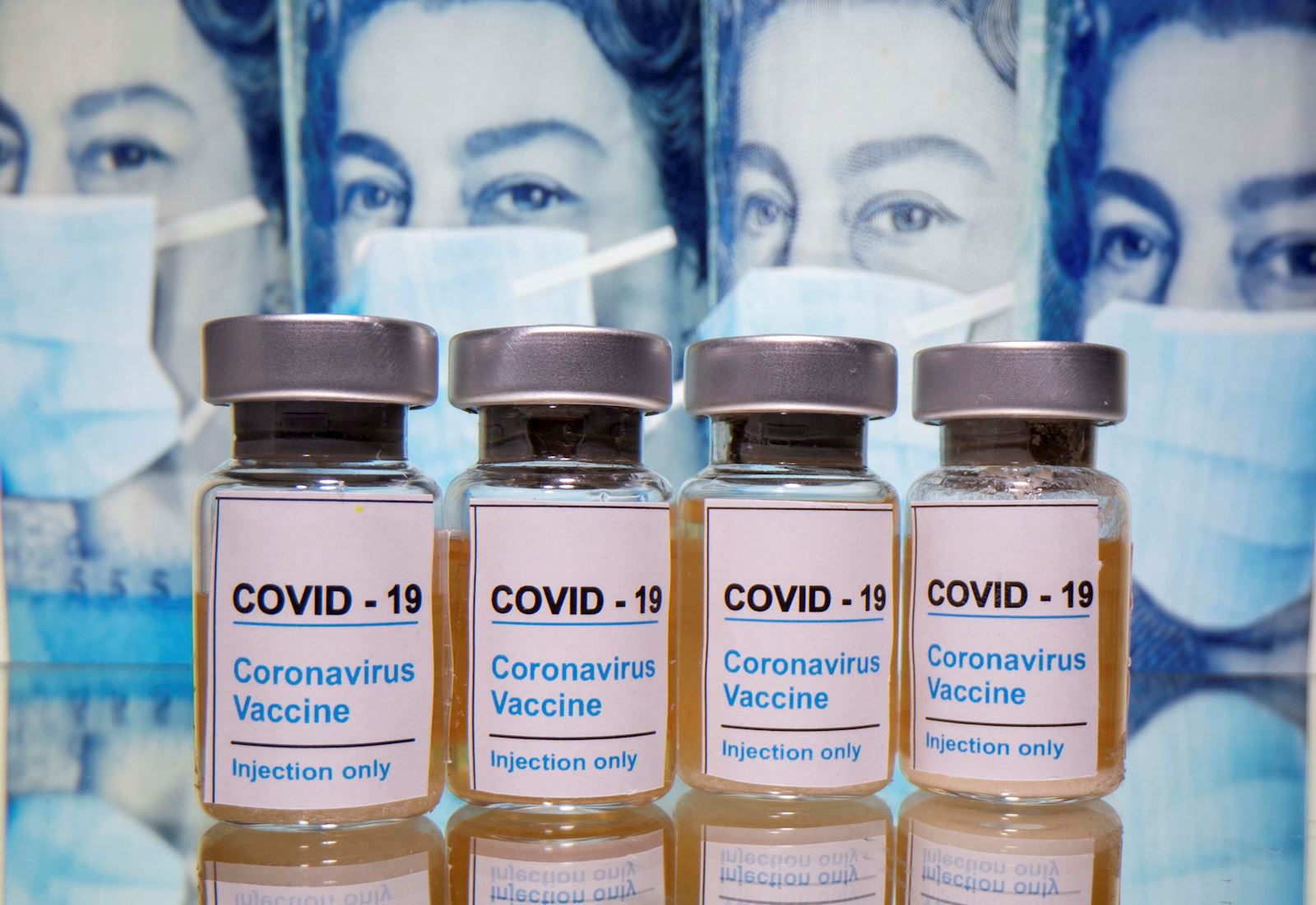 Vắc xin Pfizer-BioNTech COVID-19 khẩn cấp được cấp phép EUA.